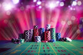Mobile app interface showing live dealer and sportsbook menus